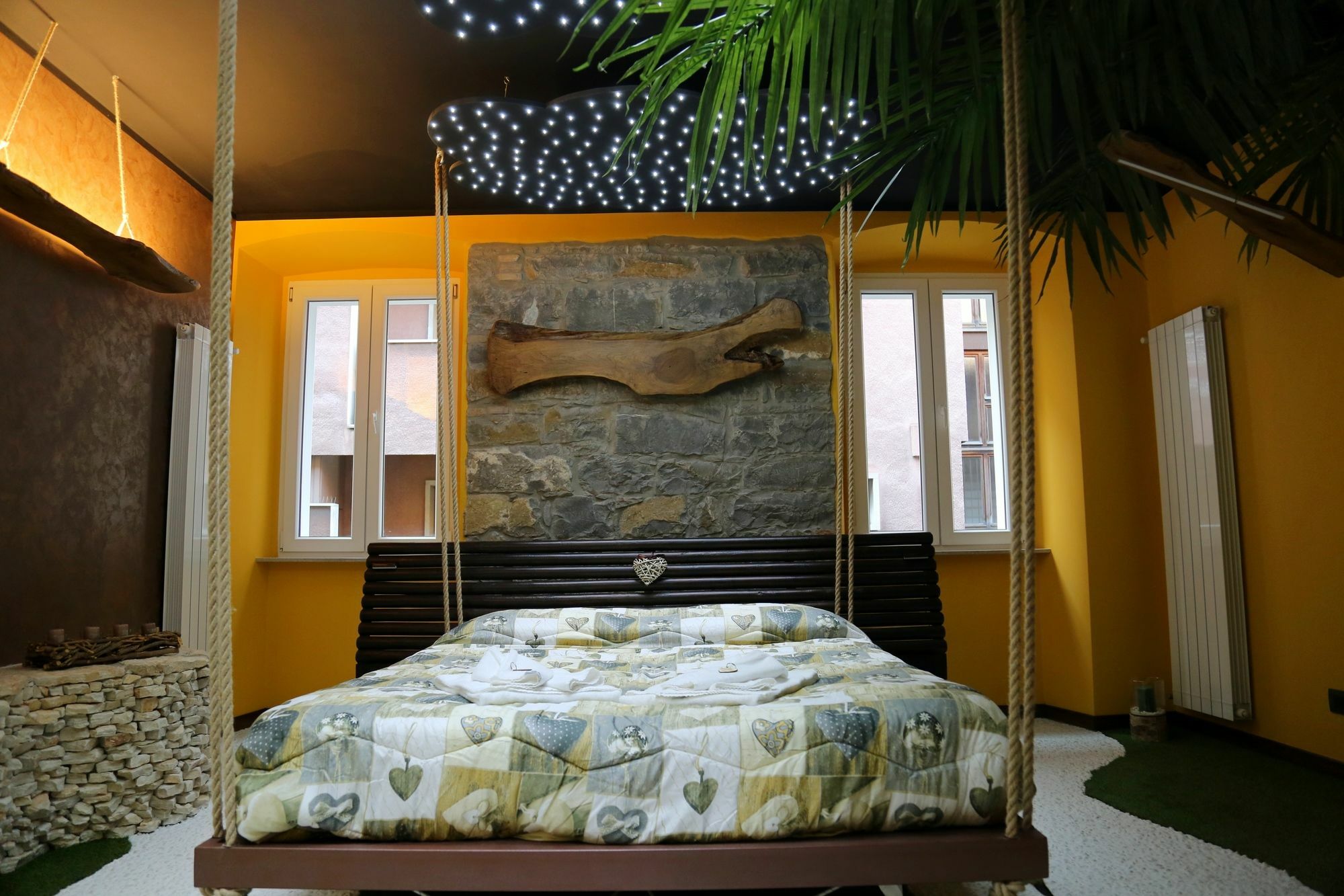 Thematic Rooms - Athema Atmosphere Триест Экстерьер фото